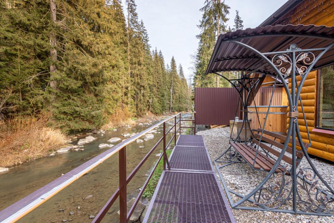 Arnika Hotel Bukovel Exterior foto